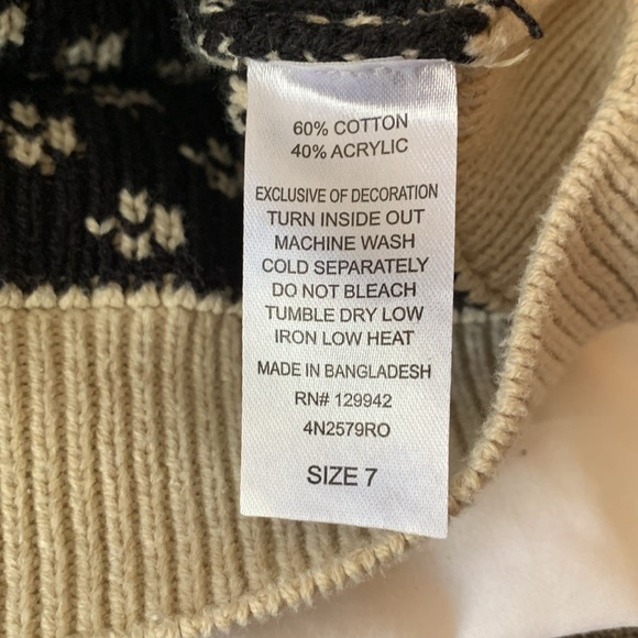 Gently Loved Knitted Sweater by Stitch & Stone - Picture 6 of 8